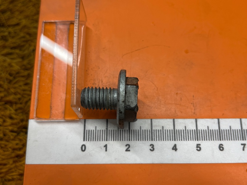 болт гидротрансформатора, 300 рублей, Красноярск