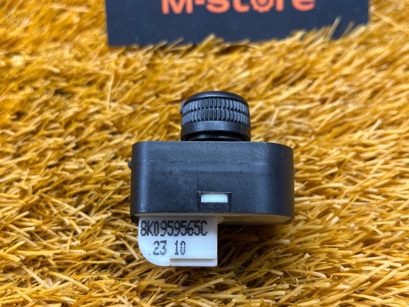 Кнопка регулировки зеркал, 500 рублей, Красноярск