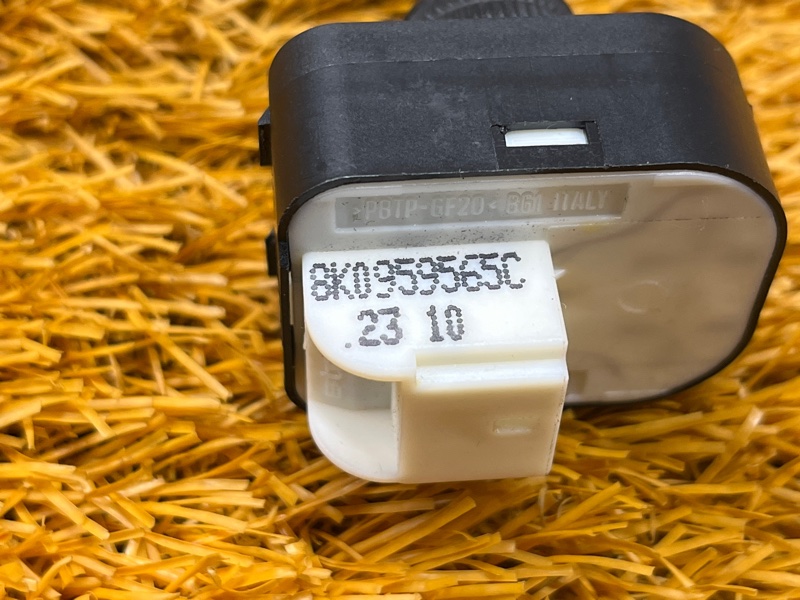 Кнопка регулировки зеркал, 500 рублей, Красноярск