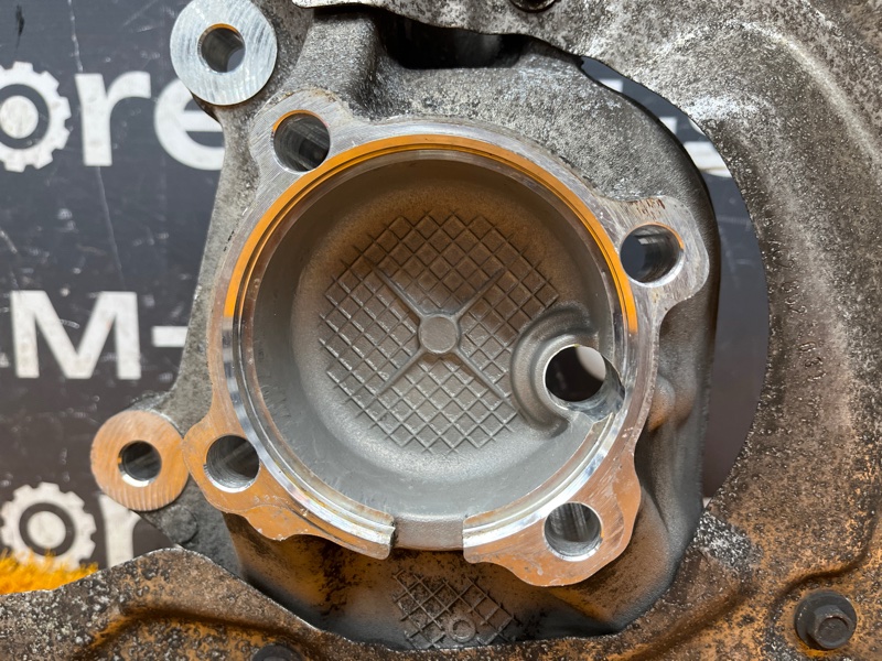 кулак поворотный, 500 рублей, Красноярск