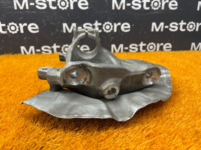 кулак поворотный, 1000 рублей, Красноярск