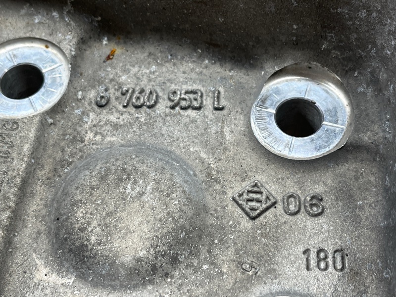 кулак поворотный, 1000 рублей, Красноярск