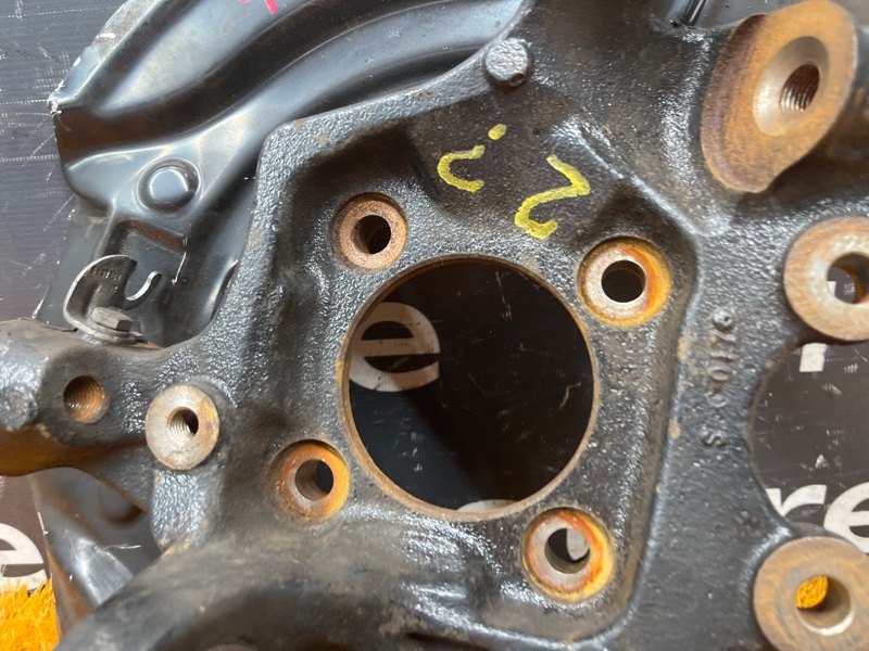 кулак поворотный, 1500 рублей, Красноярск