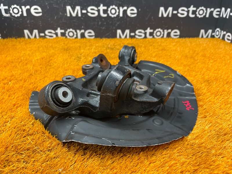 кулак поворотный, 2000 рублей, Красноярск