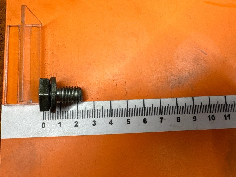 болт гидротрансформатора, 300 рублей, Красноярск