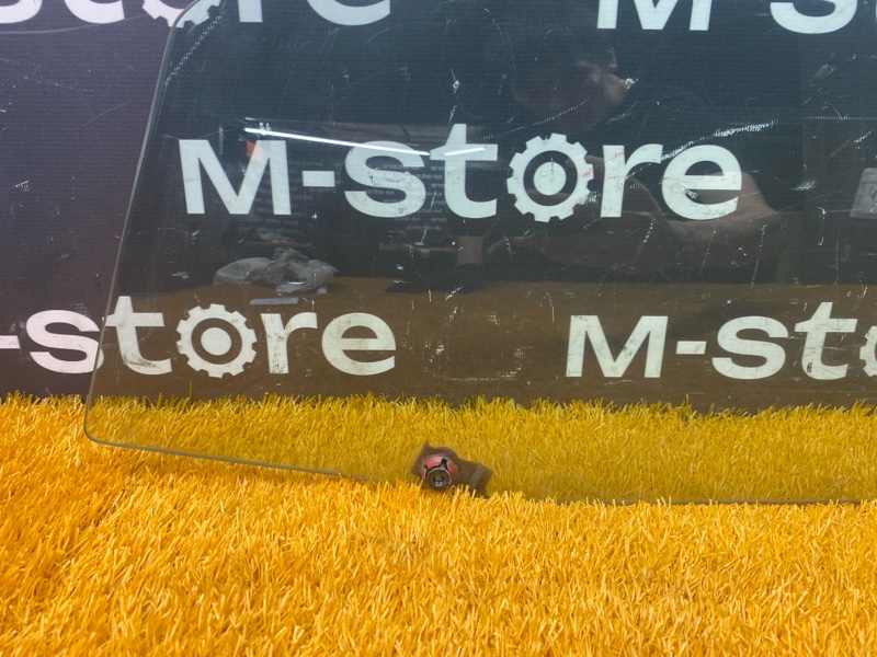 Стекло боковое, 1500 рублей, Красноярск