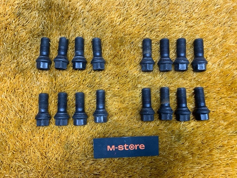 болт колесный, 2000 рублей, Красноярск