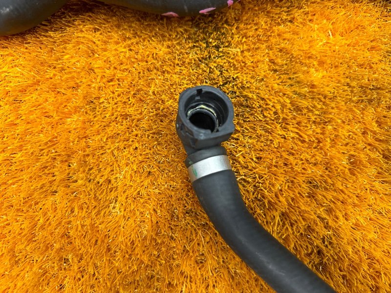 Патрубок системы охлаждения, 1200 рублей, Красноярск