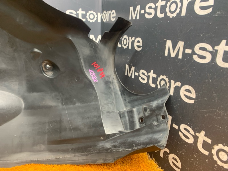 подкрылок, 900 рублей, Красноярск