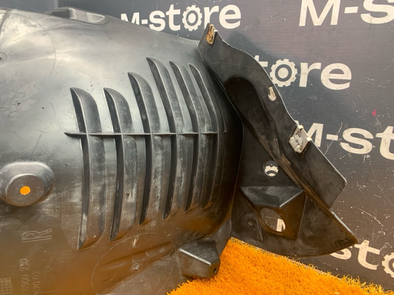 подкрылок, 4000 рублей, Красноярск