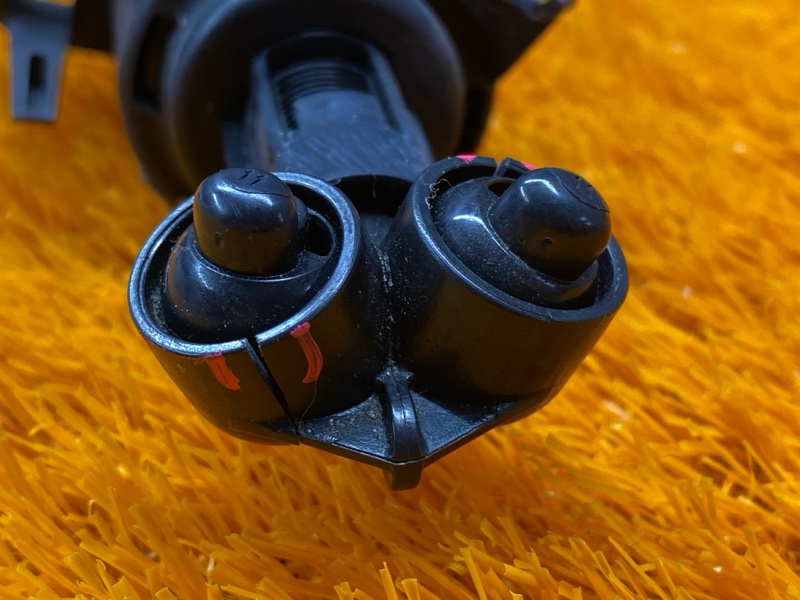 Форсунка омывателя фары, 1000 рублей, Красноярск