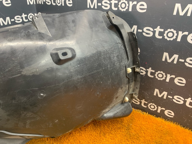 подкрылок, 7000 рублей, Красноярск