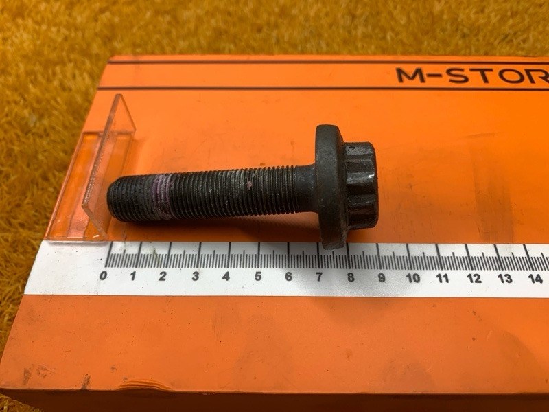 Болт привода, 200 рублей, Красноярск