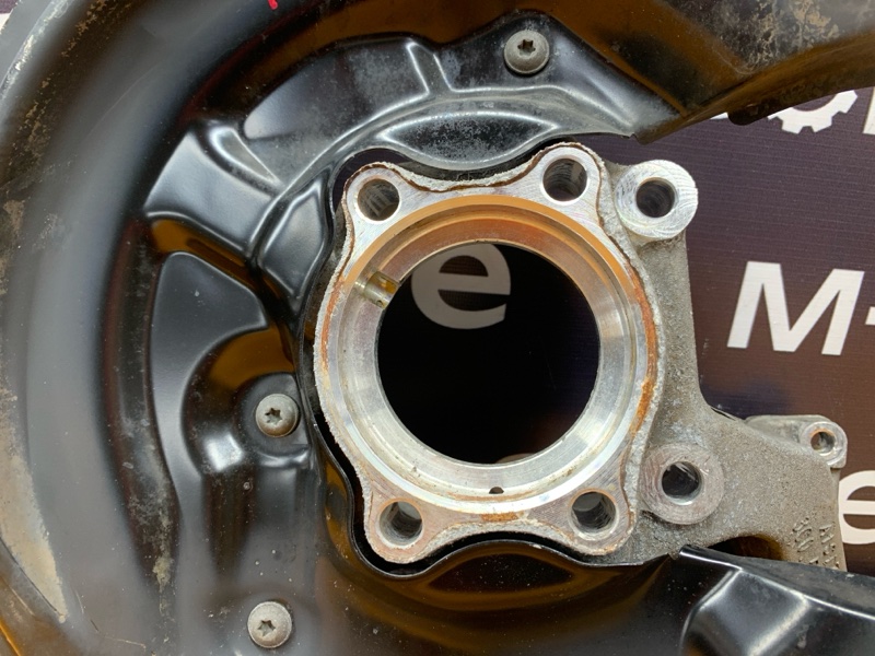 кулак поворотный, 2000 рублей, Красноярск