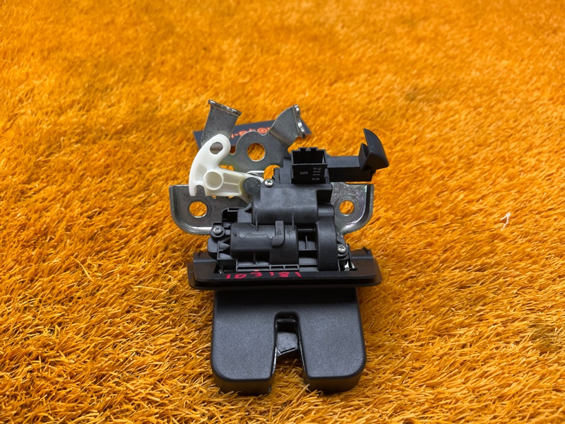 замок багажника, 1000 рублей, Красноярск