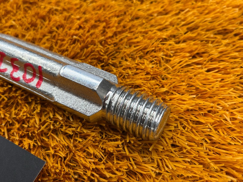 Крюк буксировочный, 1000 рублей, Красноярск