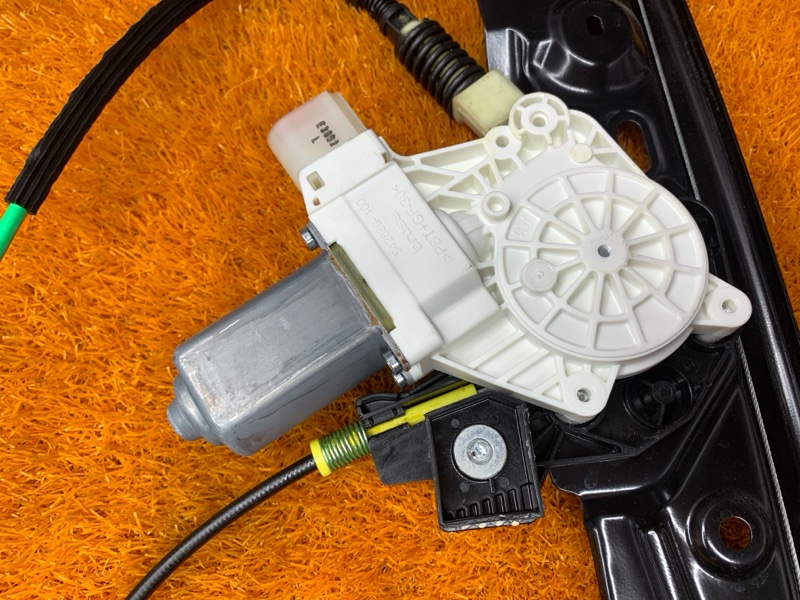 стеклоподъемник, 1000 рублей, Красноярск