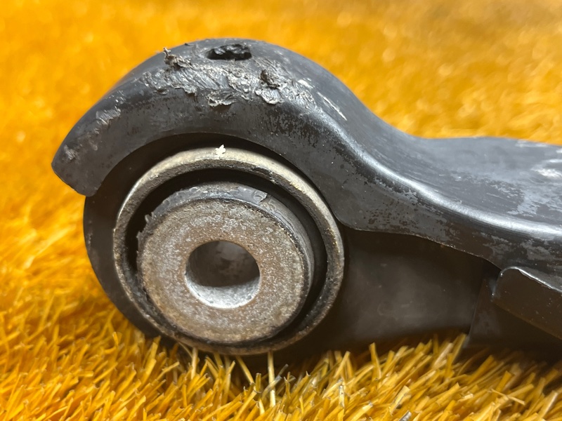 Рычаг подвески нижний, 1000 рублей, Красноярск