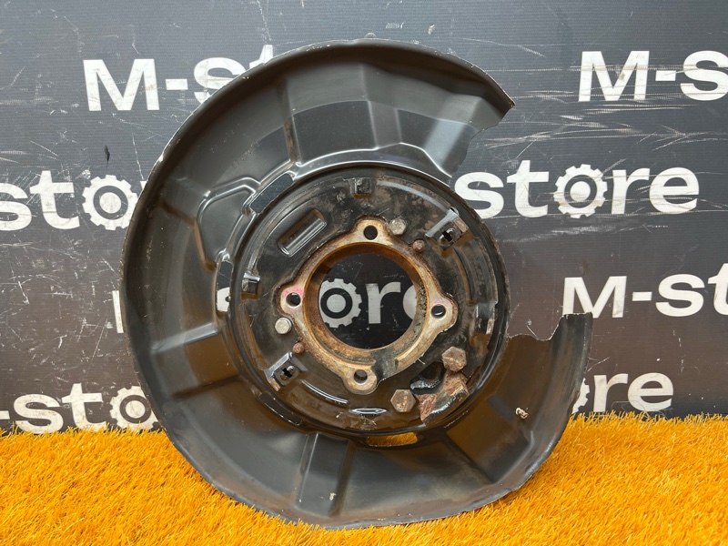 кулак поворотный, 1700 рублей, Красноярск