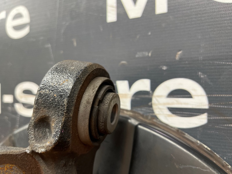 кулак поворотный, 1700 рублей, Красноярск