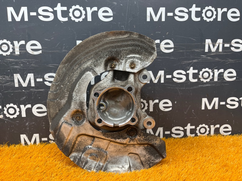 кулак поворотный, 2000 рублей, Красноярск