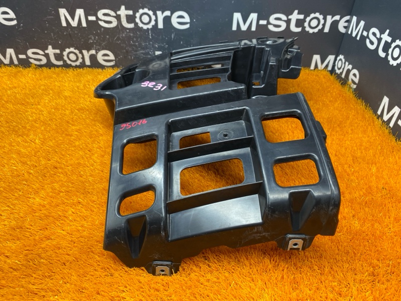 крепление бампера, 1000 рублей, Красноярск