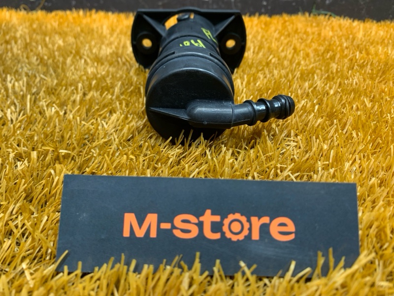 Форсунка омывателя фары, 1000 рублей, Красноярск