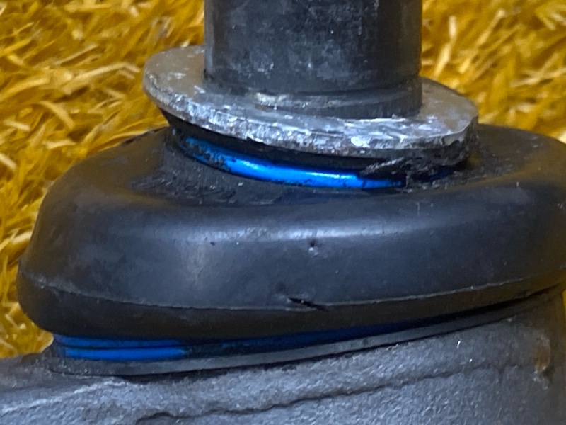 тяга рулевая, 1000 рублей, Красноярск