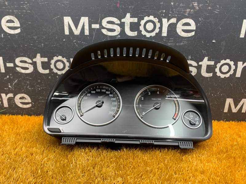 щиток приборов, 2000 рублей, Красноярск