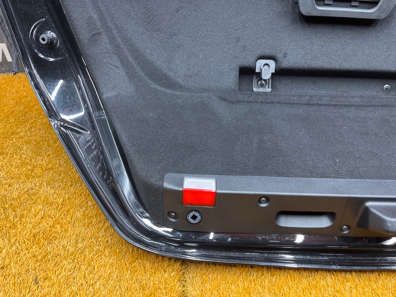 крышка багажника, 5000 рублей, Красноярск