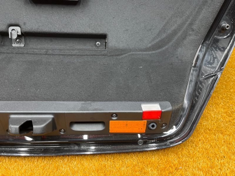 крышка багажника, 5000 рублей, Красноярск