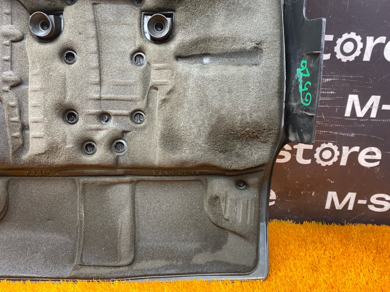 крышка двигателя, 2000 рублей, Красноярск