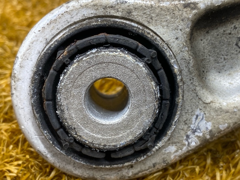 Рычаг подвески верхний, 1000 рублей, Красноярск