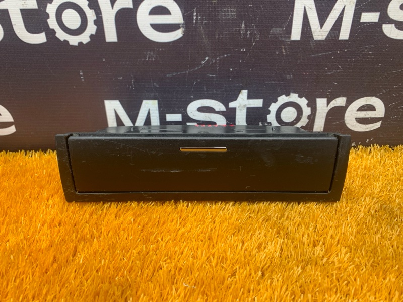 Бардачок в центральную консоль, 500 рублей, Красноярск