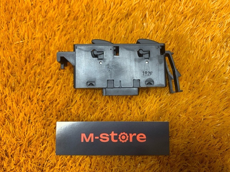 Блок управления стеклоподъемниками, 1000 рублей, Красноярск