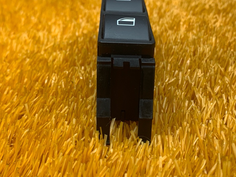 Блок управления стеклоподъемниками, 1000 рублей, Красноярск