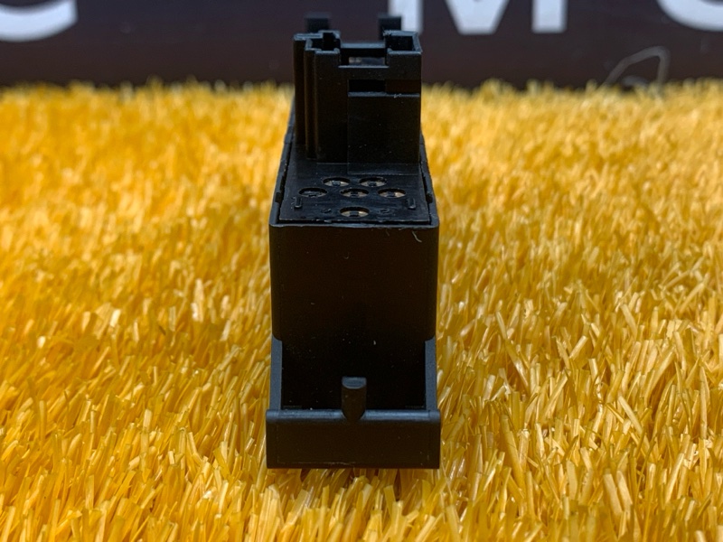 Блок управления стеклоподъемниками, 1000 рублей, Красноярск