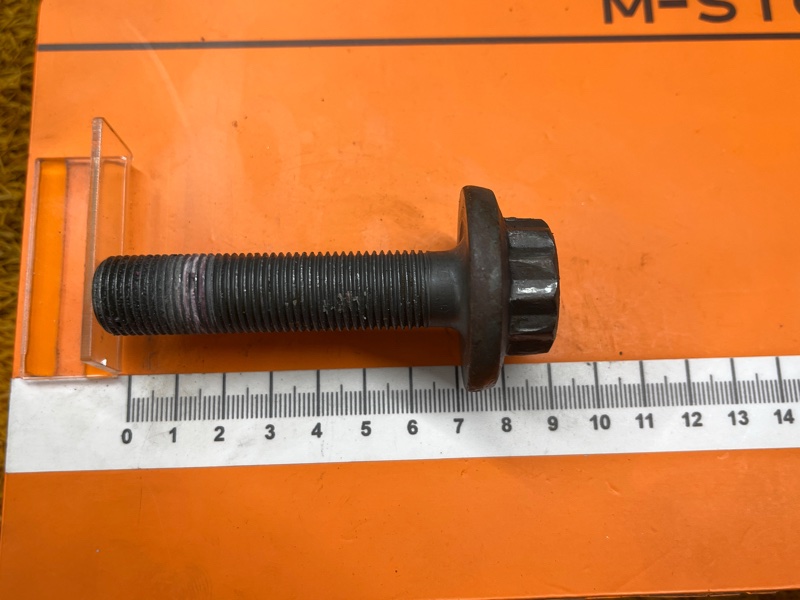 Болт привода, 200 рублей, Красноярск