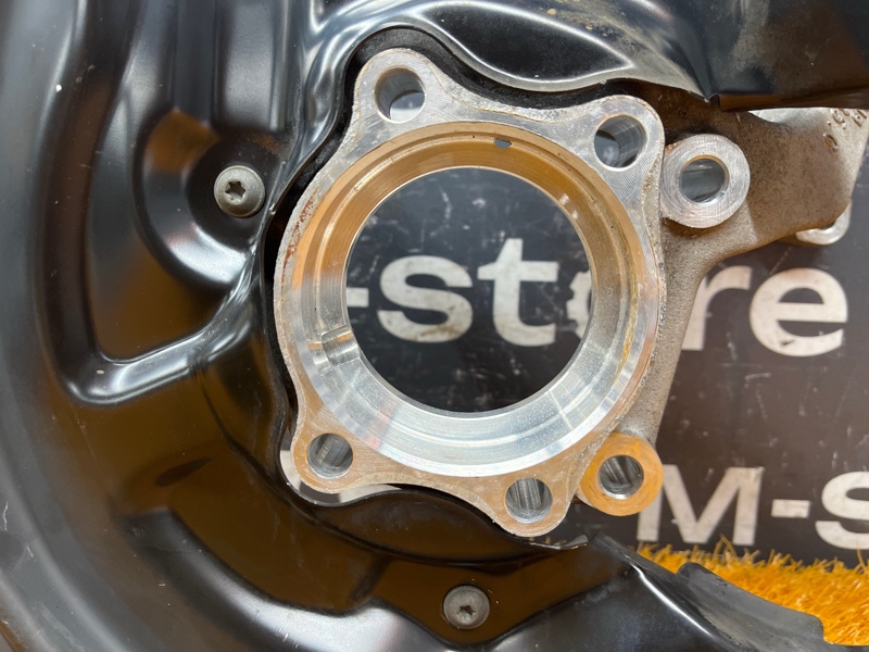 кулак поворотный, 2000 рублей, Красноярск