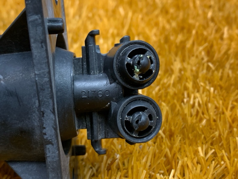 Форсунка омывателя фары, 2000 рублей, Красноярск