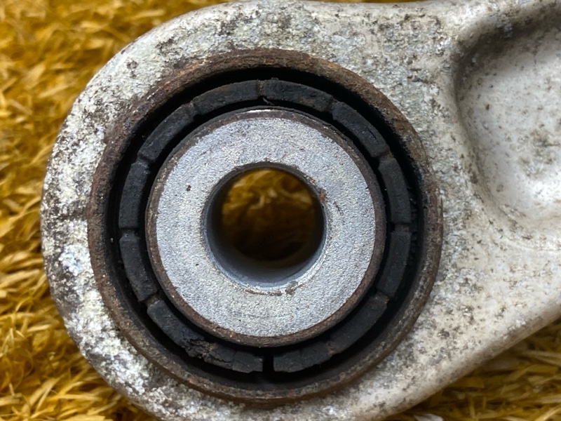 Рычаг подвески верхний, 1000 рублей, Красноярск