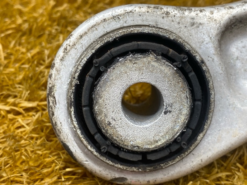 Рычаг подвески верхний, 1000 рублей, Красноярск