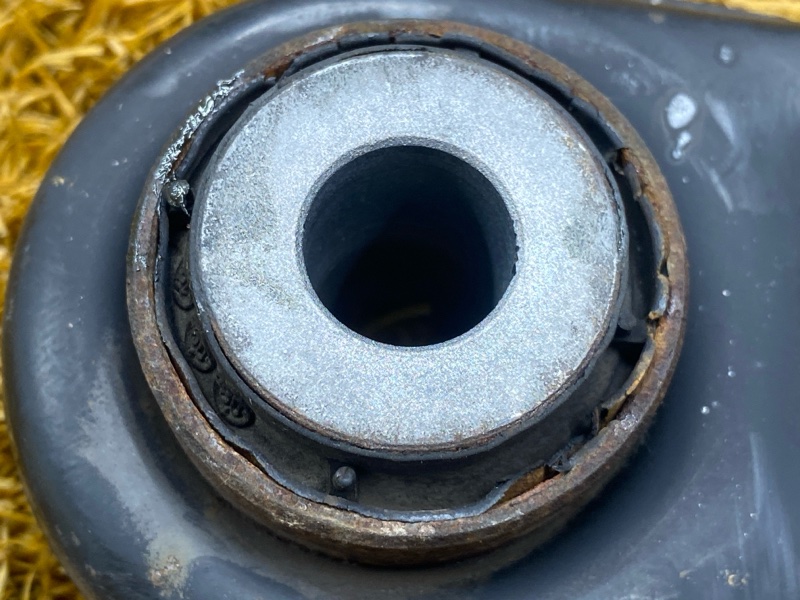 Рычаг подвески нижний, 1000 рублей, Красноярск