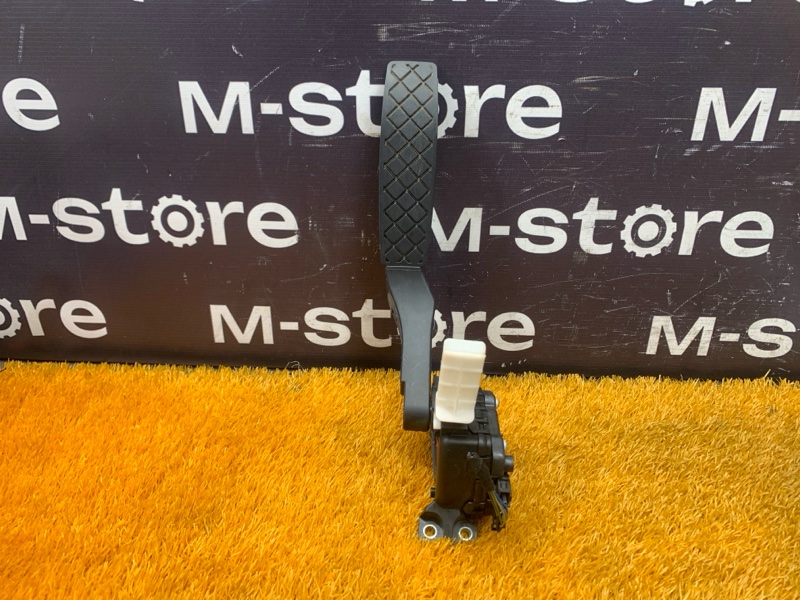 педаль газа, 500 рублей, Красноярск