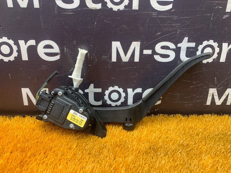 педаль газа, 500 рублей, Красноярск