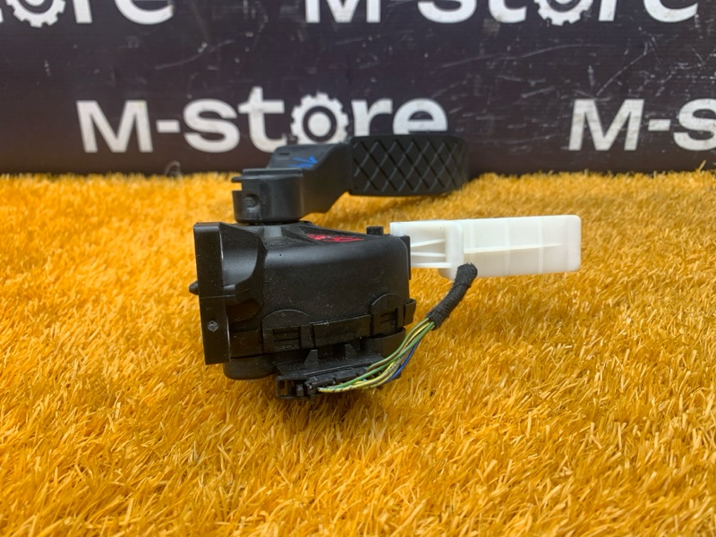 педаль газа, 500 рублей, Красноярск