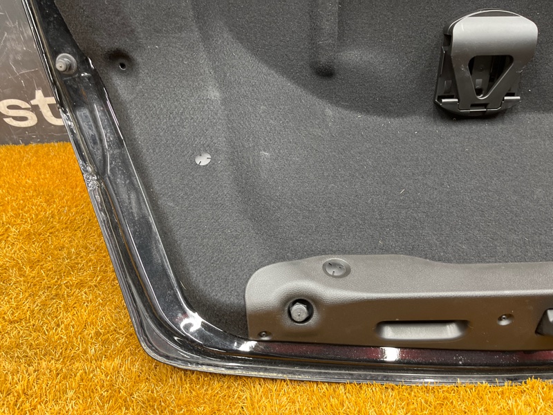 крышка багажника, 10000 рублей, Красноярск