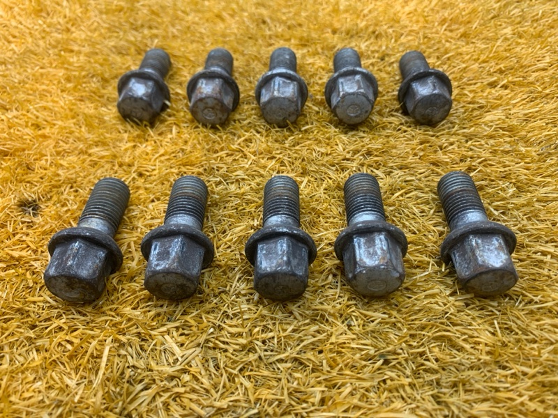 болт колесный, 2000 рублей, Красноярск