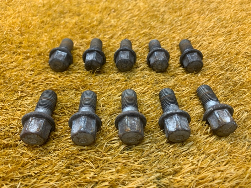 болт колесный, 2000 рублей, Красноярск