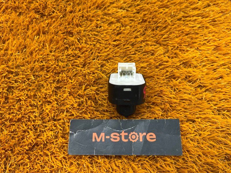 Кнопка регулировки зеркал, 300 рублей, Красноярск